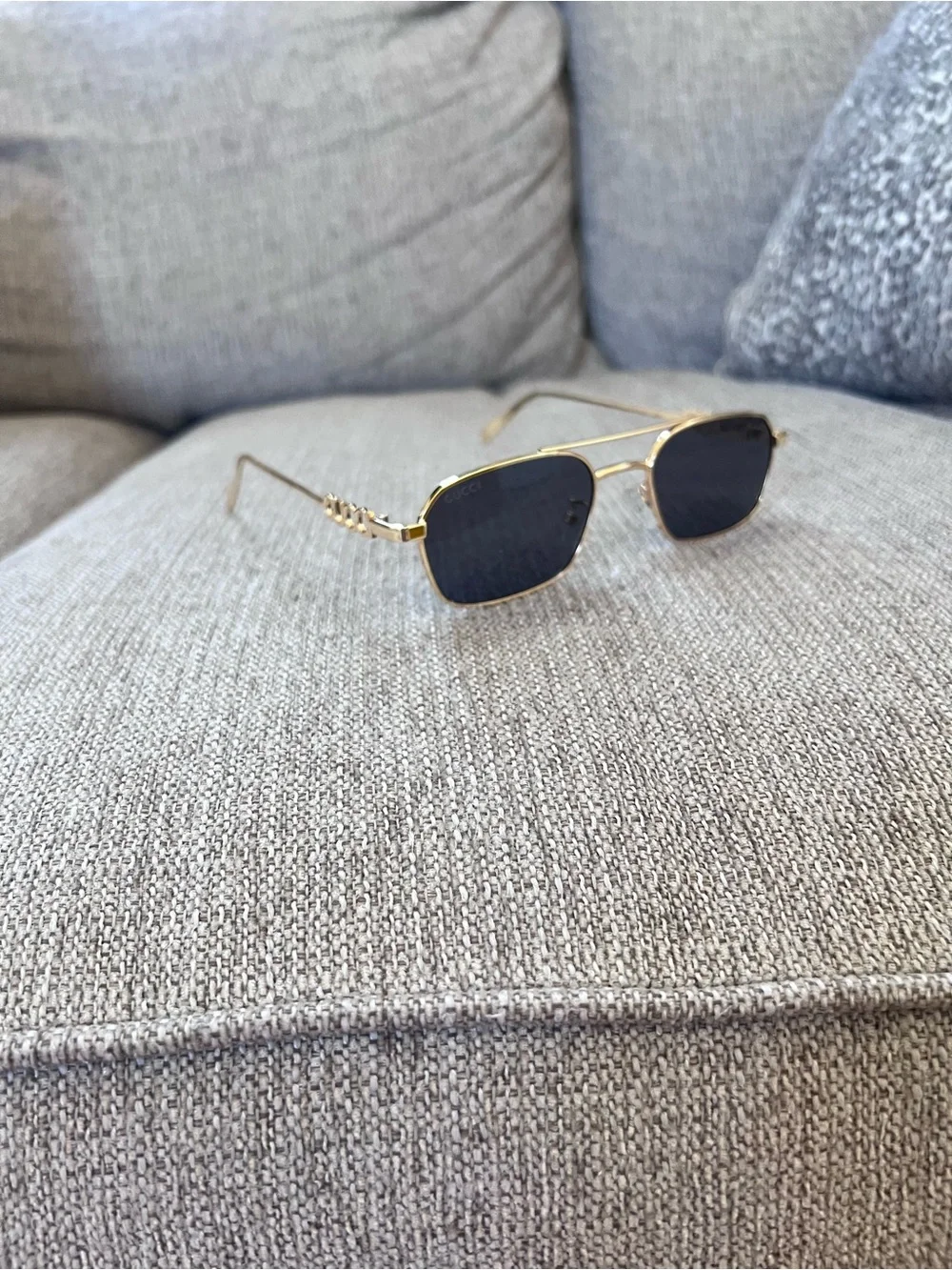 Gucci Metal Gold Frame Black Lens Sunglasses